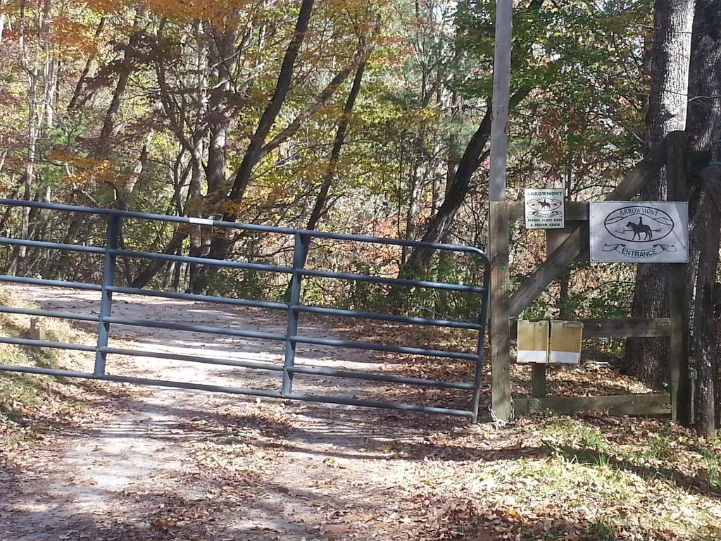 Arrowmont Stables & Cabins Cullowhee Extérieur photo