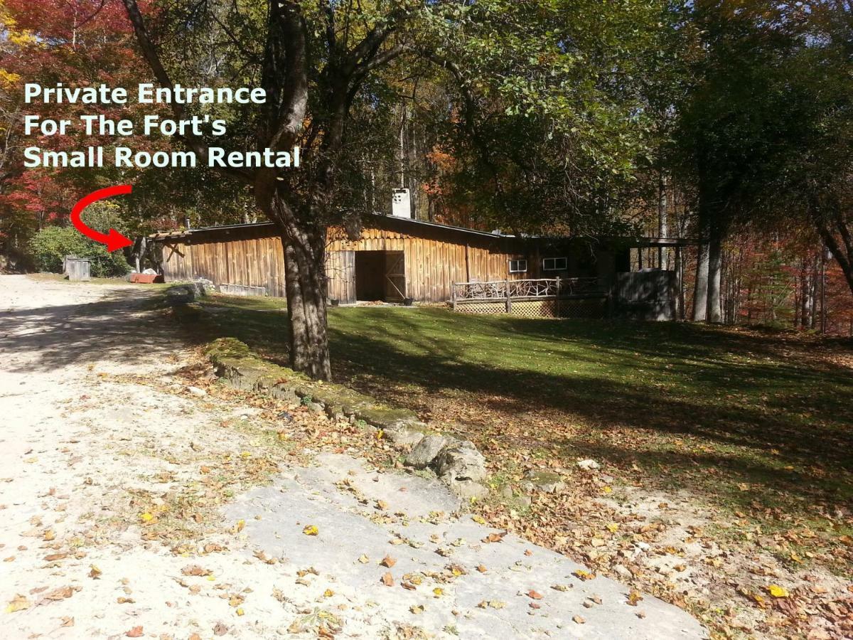 Arrowmont Stables & Cabins Cullowhee Extérieur photo